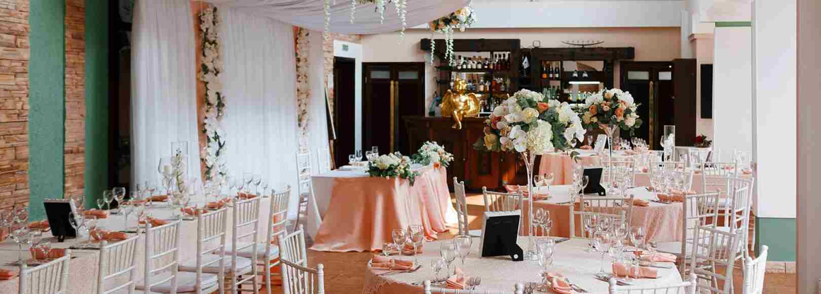 Фотография банкетного зала Уральский двор