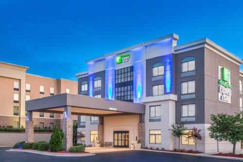 Фотография гостиницы Holiday Inn Express & Suites Augusta West - Ft Gordon Area, an IHG Hotel