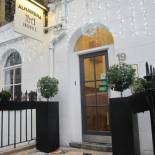 Фотография гостиницы Alhambra Hotel