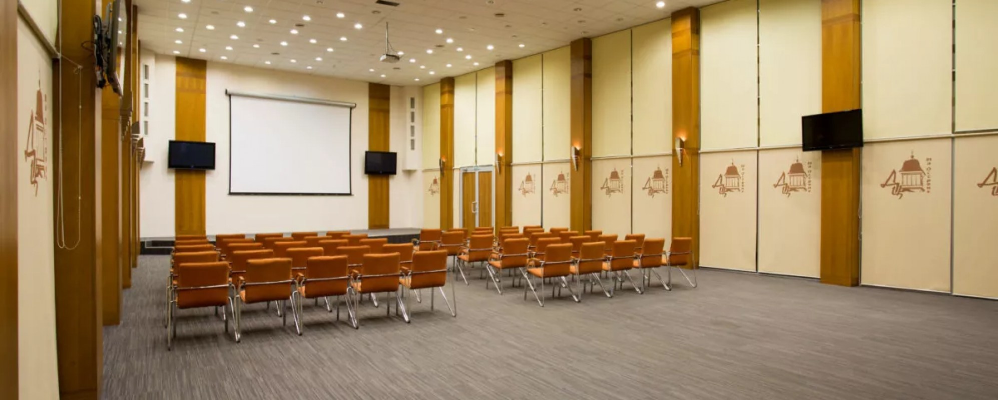 Фотографии конференц-зала Большой конференц-зал Делового центра На Острове