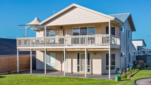 Фотография гостевого дома Rocks Beach House Victor Harbor