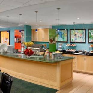 Фотографии гостиницы
Hampton Inn by Hilton Harrisburg West