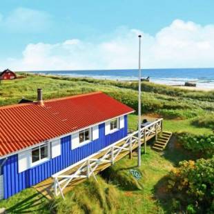 Фотографии гостевого дома
Two-Bedroom Holiday home in Blåvand 18