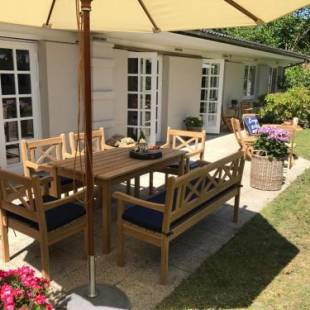 Фотографии мини отеля
Trouville Bed & Breakfast