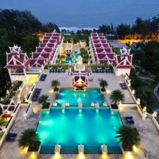 Фотография гостиницы Grand Pacific Sovereign Resort & Spa