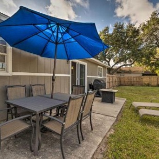 Фотография гостевого дома Pet-Friendly Home with Yard about 6 Miles to Beach!