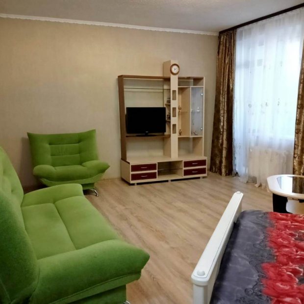 Фотографии квартиры
Квартира большая у ТЦ Крейсер, 33 квартиры