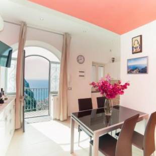 Фотографии гостевого дома
Il Paradiso sul Mare Apartment