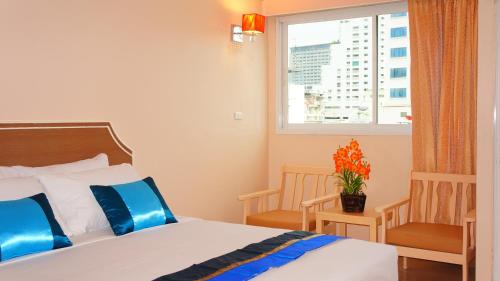 Фотография гостиницы J TWO S Pratunam Hotel