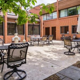 Фотография гостиницы Quality Inn & Suites Altoona Pennsylvania