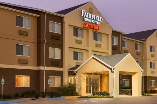 Фотография гостиницы Fairfield Inn & Suites Waco South