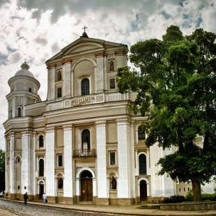 Фотография храма Кафедральний костел Святых Петра и Павла