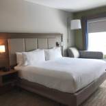 Фотография гостиницы Holiday Inn Express & Suites Houston Southwest Galleria Area, an IHG Hotel