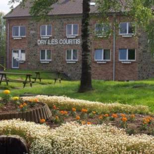 Фотографии гостиницы 
            Hotel Dry Les Courtis