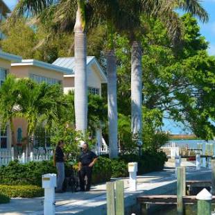 Фотографии гостиницы
Barefoot Beach Resort