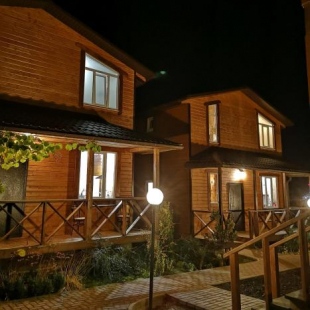 Фотография гостевого дома HappyHouse - Поляна