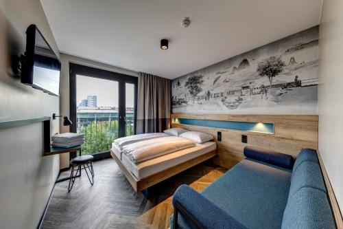 Фотография гостиницы Schulz Hotel Berlin Wall at the East Side Gallery