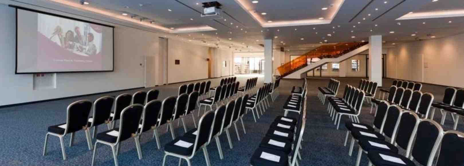 Фотография конференц-зала Павловский