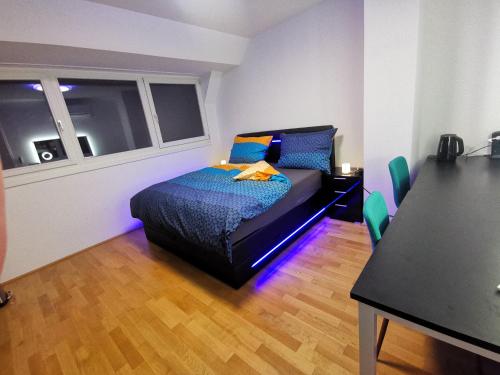 Фотография мини отеля Private room connected to metro station and next to City center