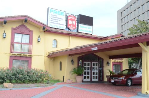 Фотография мотеля America's Inn Houston