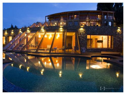 Фотография гостиницы Rochester Bariloche Suites & Spa