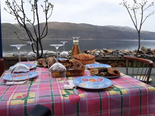 Фотографии мини отеля
Nesti Relax Home