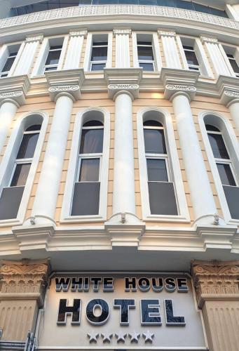 Фотография гостиницы White House Baku