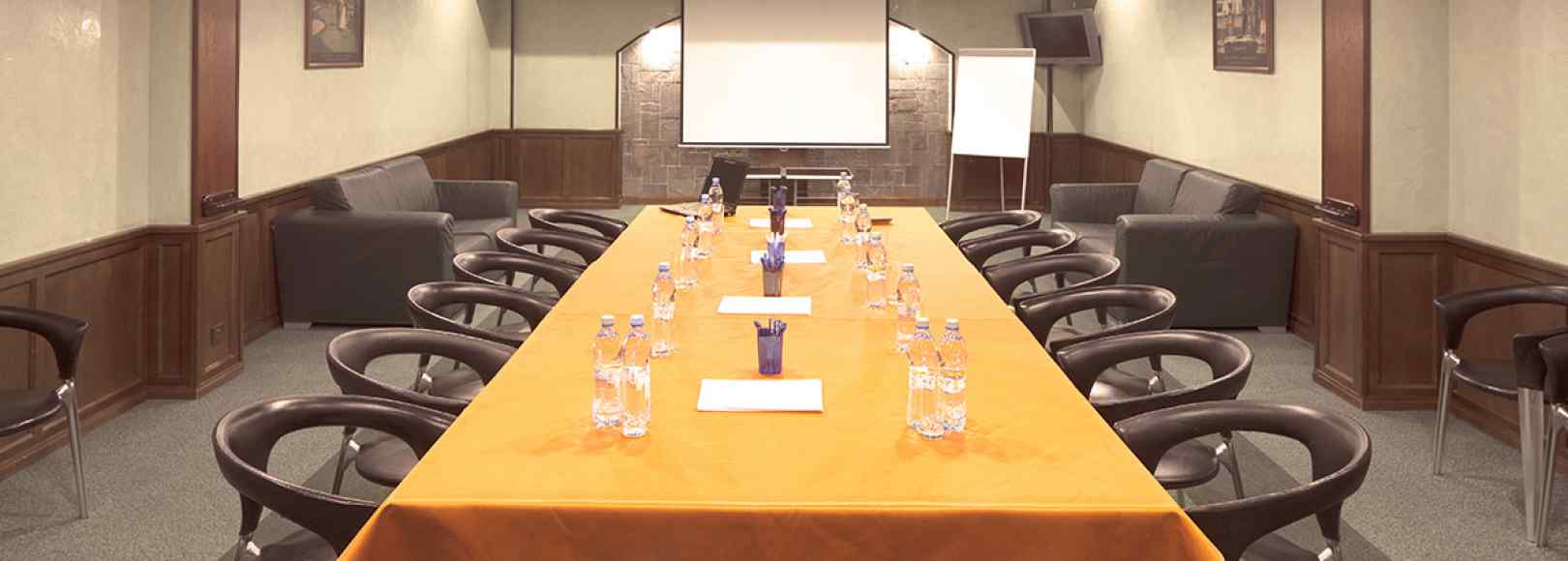 Фотография конференц-зала Домодедово Аэроотель Зеленый зал