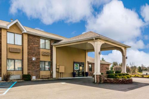 Фотография гостиницы Quality Inn I-74 Batesville