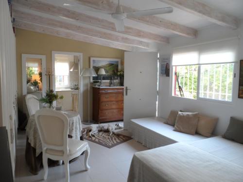 Фотография гостевого дома Casa con jardín frente Playa de Burriana