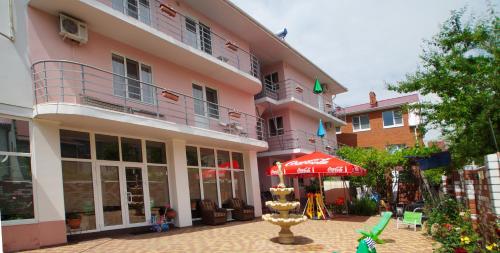 Фотография гостевого дома Розовый фонтан