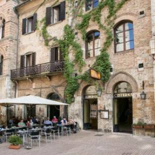 Фотографии гостиницы
Hotel La Cisterna