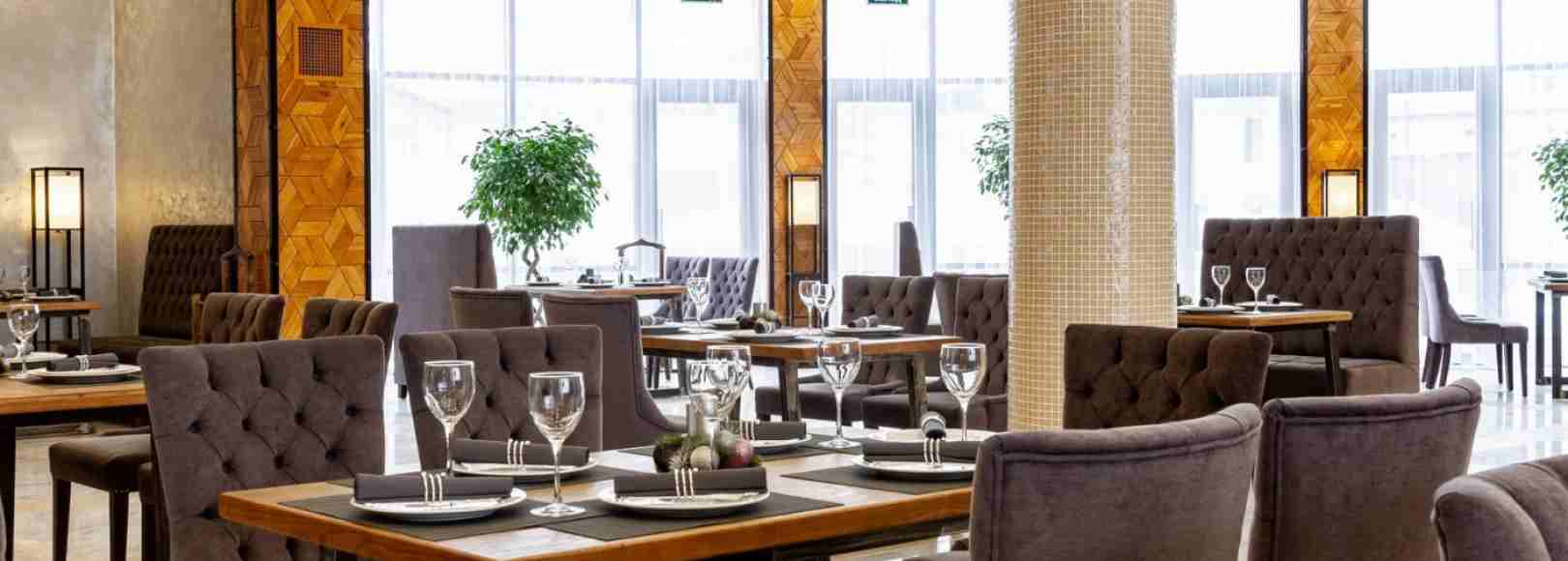 Фотография банкетного зала Зал ресторана AZIMUT