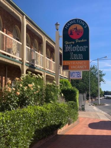 Фотография мотеля Hamilton's Henry Parkes Motor Inn