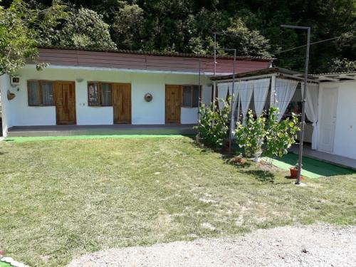 Фотография гостевого дома На Тихорецкой, 48а