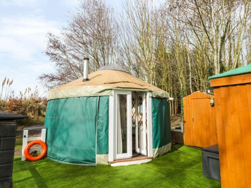 Фотографии гостевого дома
The Lakeside Yurt, Tewkesbury