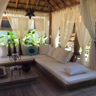 Фотографии мини отеля
Pousada Encantada