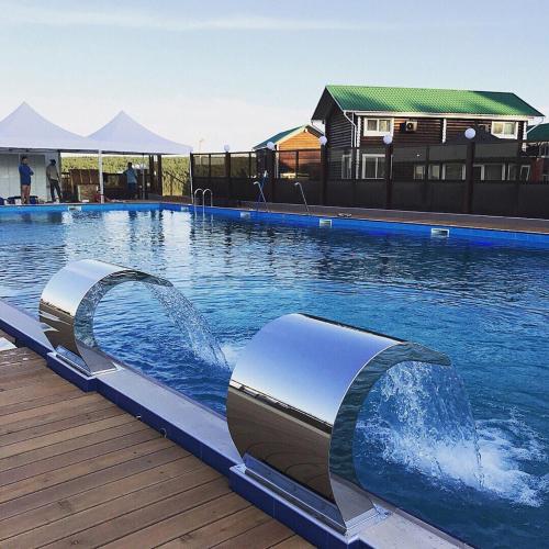 Фотографии гостиницы 
            Загородный клуб Белая Лошадь