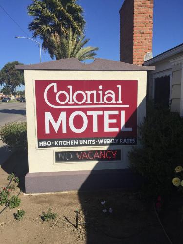 Фотография мотеля Colonial Motel