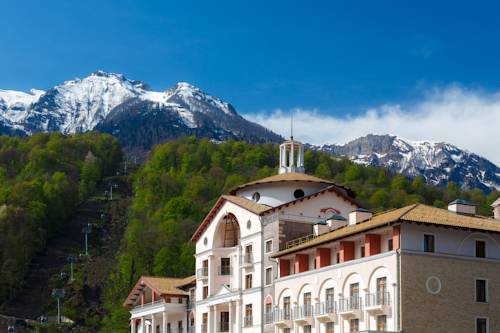 Фотография гостиницы Кортъярд Марриотт Сочи Красная Поляна