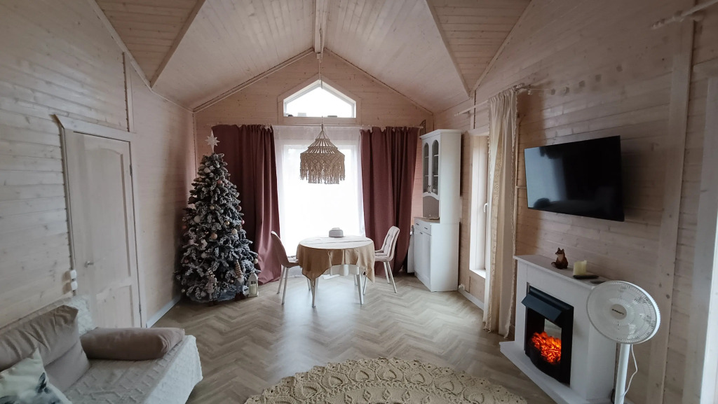 Фотография Коттеджа Частный дом картинка рядом с лесом