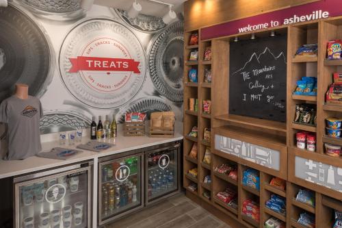 Фотография гостиницы Hampton Inn & Suites-Asheville Biltmore Village, NC