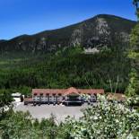 Фотография гостиницы Monarch Mountain Lodge