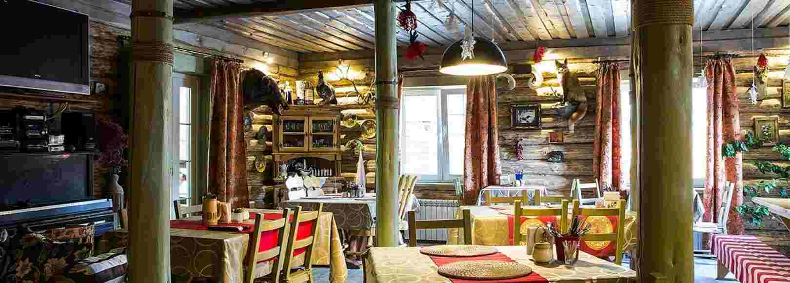 Фотография банкетного зала Зал ресторана русской кухни Изба Трапезная