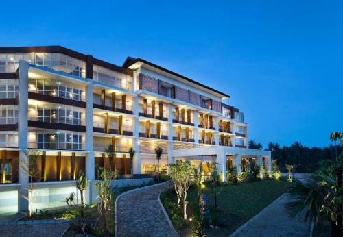 Фотографии гостиницы 
            Hotel Santika Premiere Beach Resort Belitung