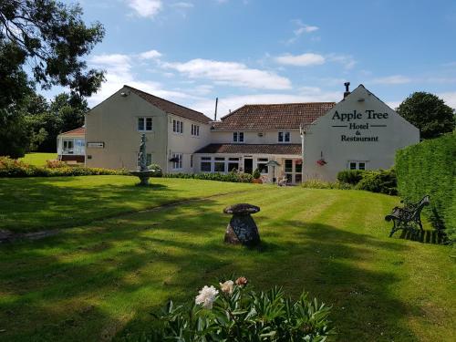 Фотография гостиницы Apple Tree Hotel