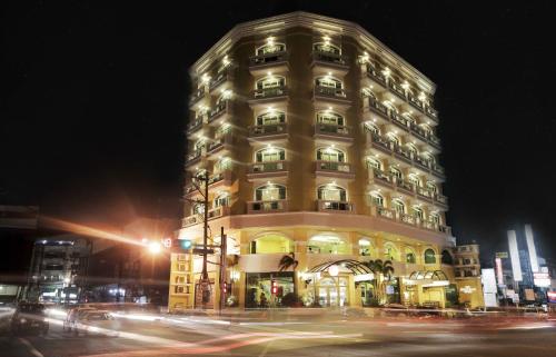 Фотографии гостиницы 
            The Grand Dame Hotel