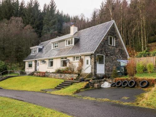 Фотография гостевого дома Glenfinglas Dam Cottage