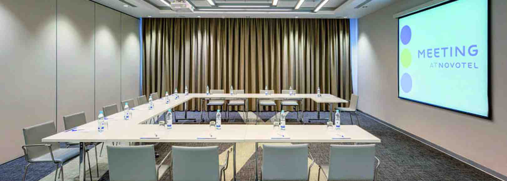 Фотография конференц-зала Антонов