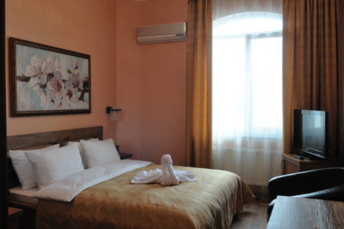 Фотографии мини отеля
Мелроуз